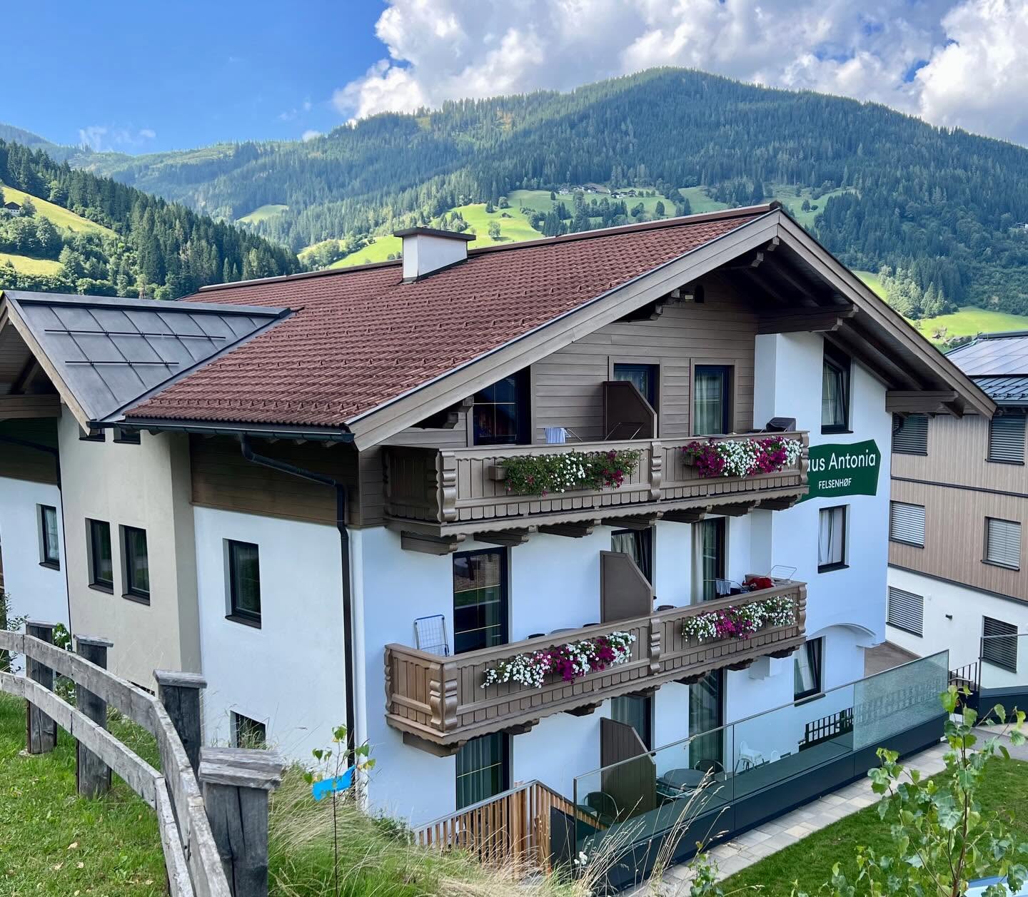 Fassade eines Wohnhauses